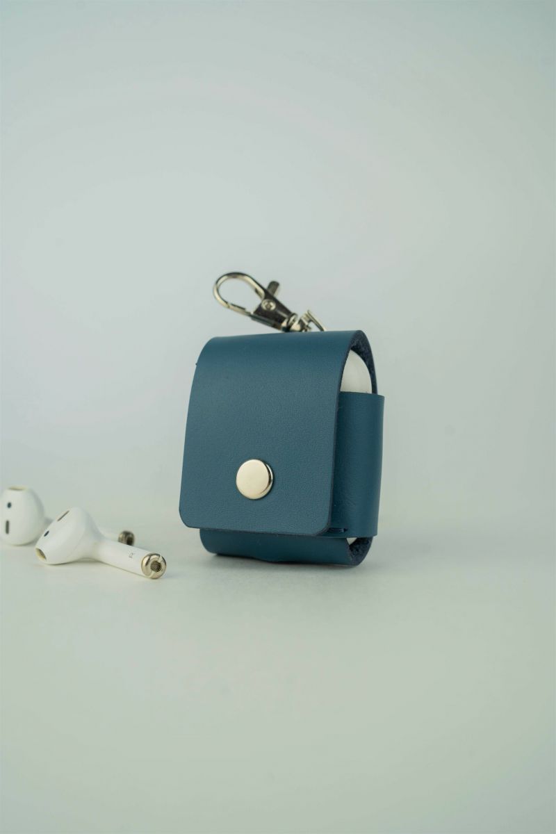 Чехол для Apple AirPods голубой