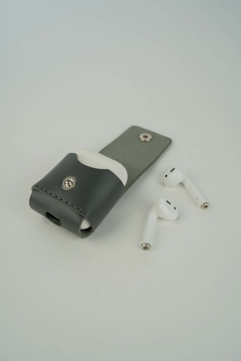 Чехол для Apple AirPods серый
