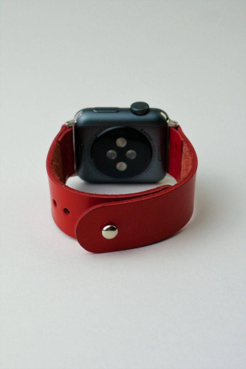 Ремешок для Apple Watch красный